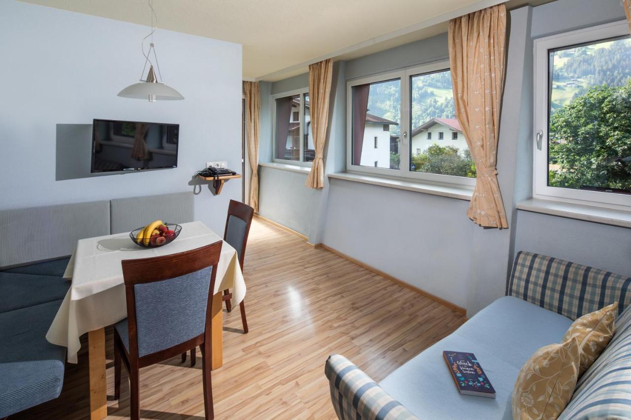Apparthaus & Chalets Hofer Zell am Ziller Exteriör bild