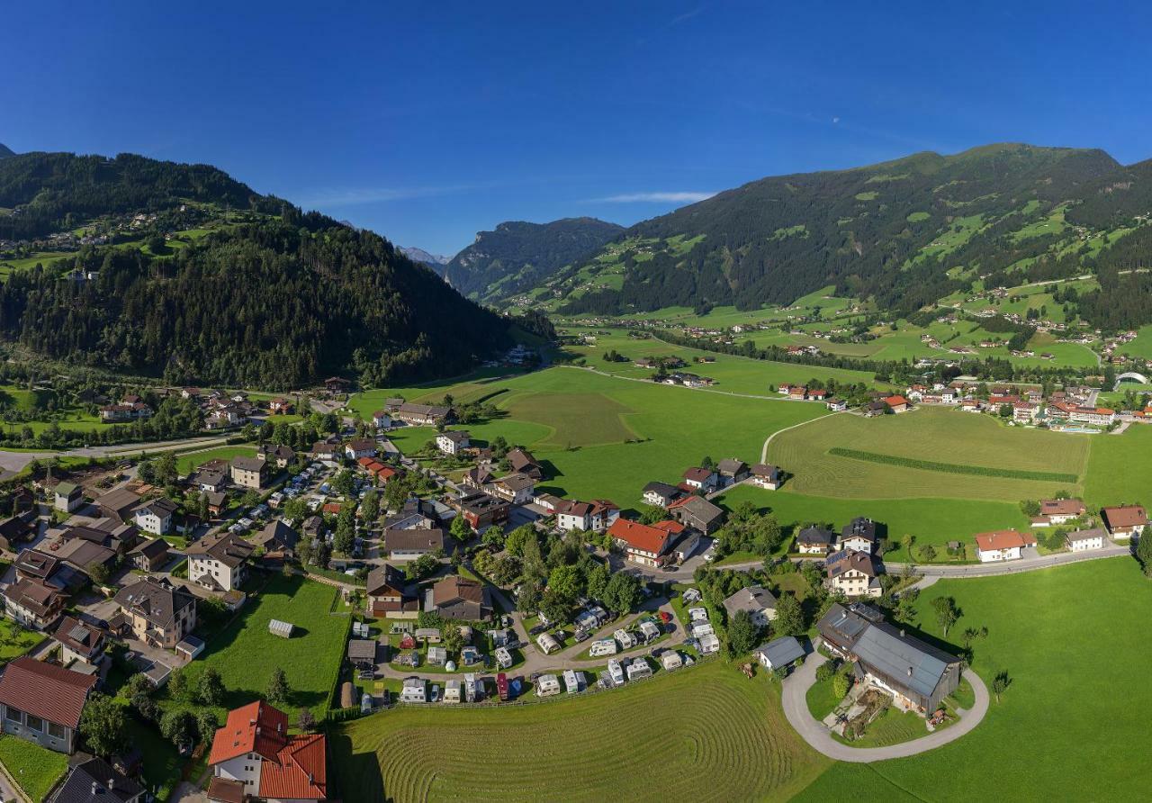 Apparthaus & Chalets Hofer Zell am Ziller Exteriör bild